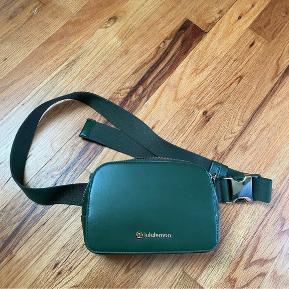 Lululemon Waist Belt Bag Fanny Pack Sports Purse Athleisure Cactus Gold Green - Picture 9 of 15